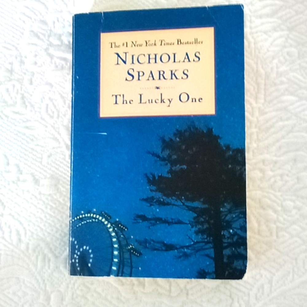FIRST Edition Nicholas Sparks The Lucky One Paperback. Good condition.
